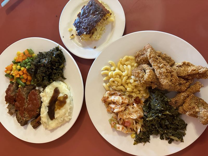 Elisa’s House of Pies & Restaurant food